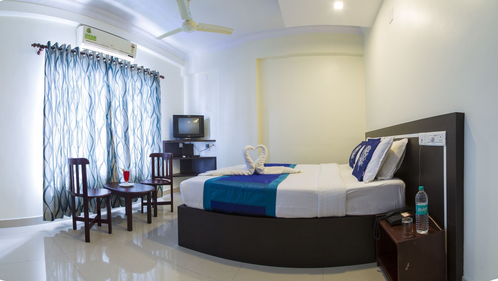Hotel Sm Regency Kochi Esterno foto